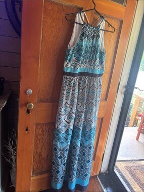 Long maxi dress with choker necklace